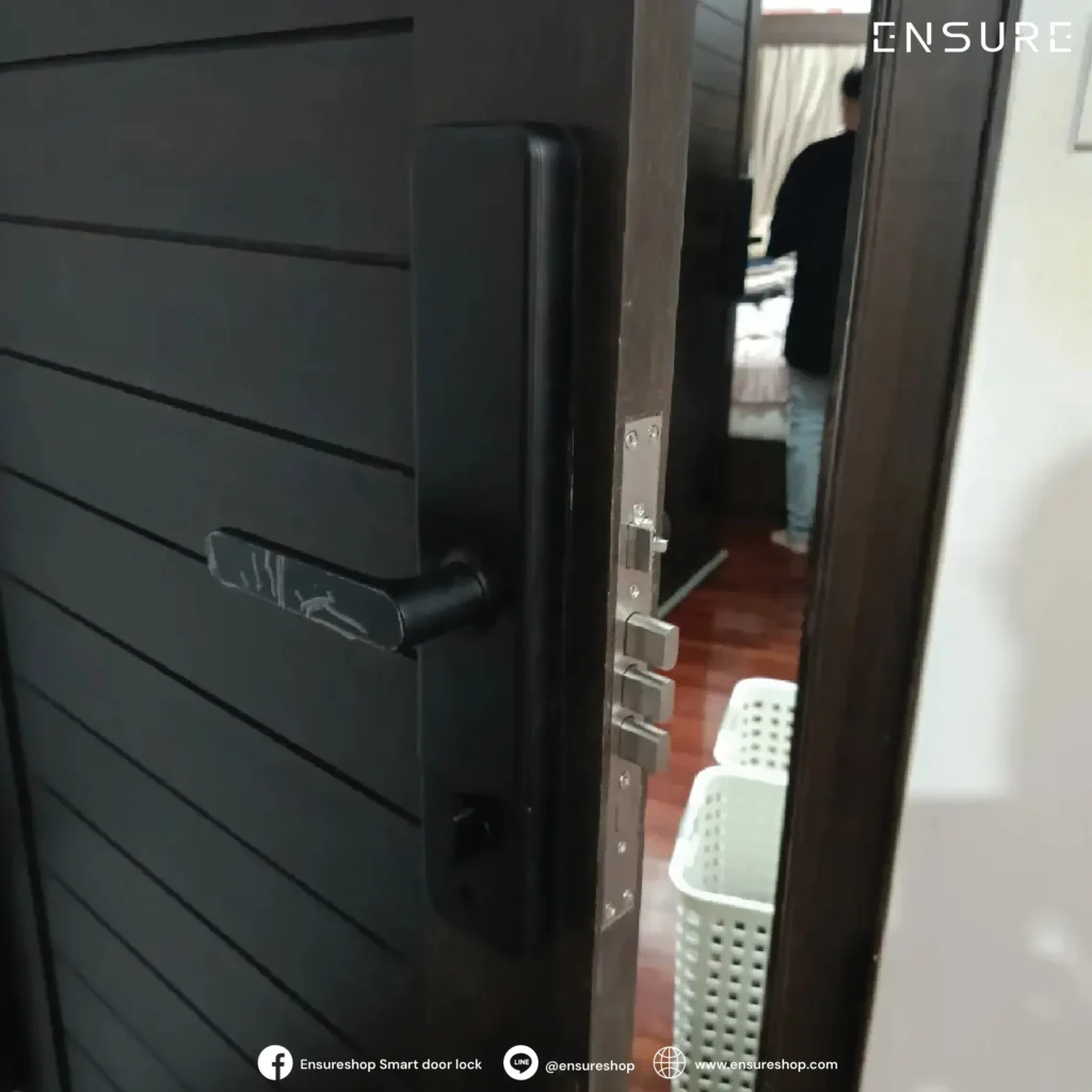 จัดการกับ "รอยเจาะเดิม" (The Old Holes Dilemma)